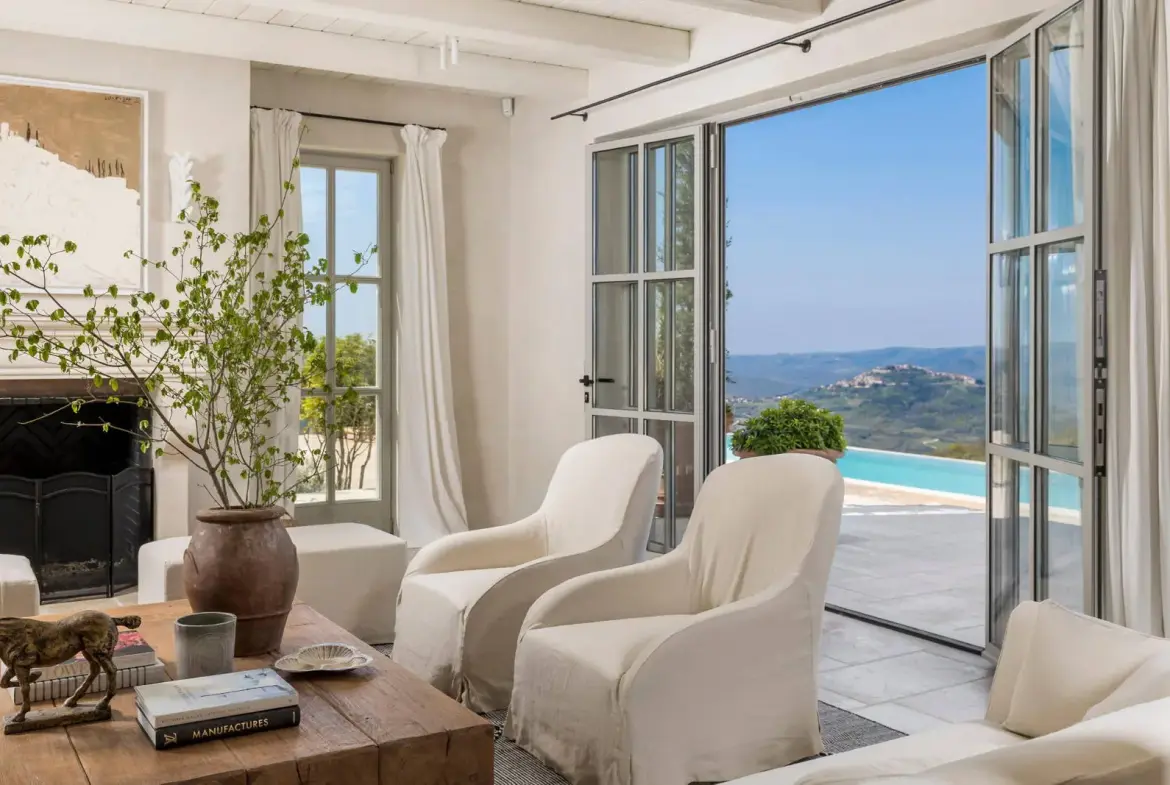 Exclusive luxury residence with panoramic views in the heart of Istria