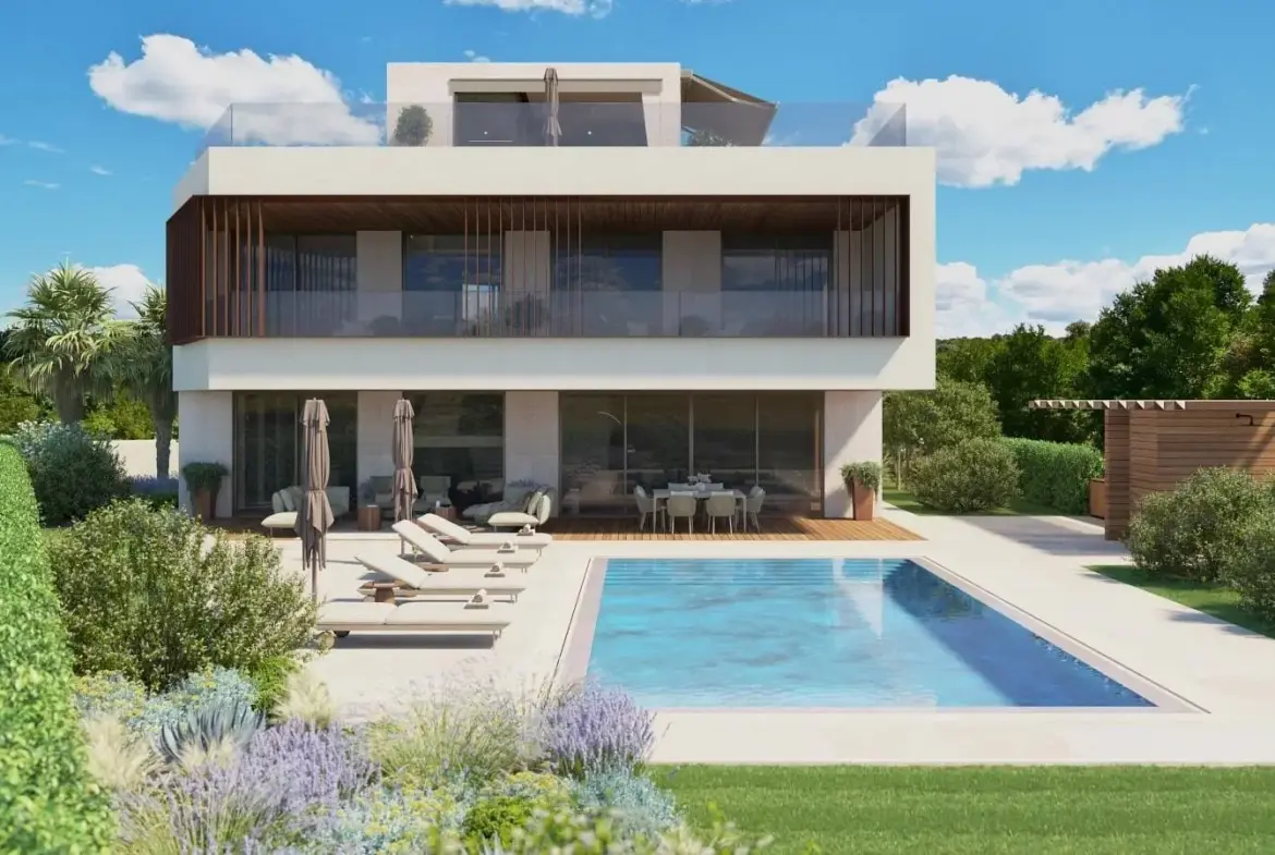 Elegant new coastal villa with panoramic sea views in prime location of Rovinj