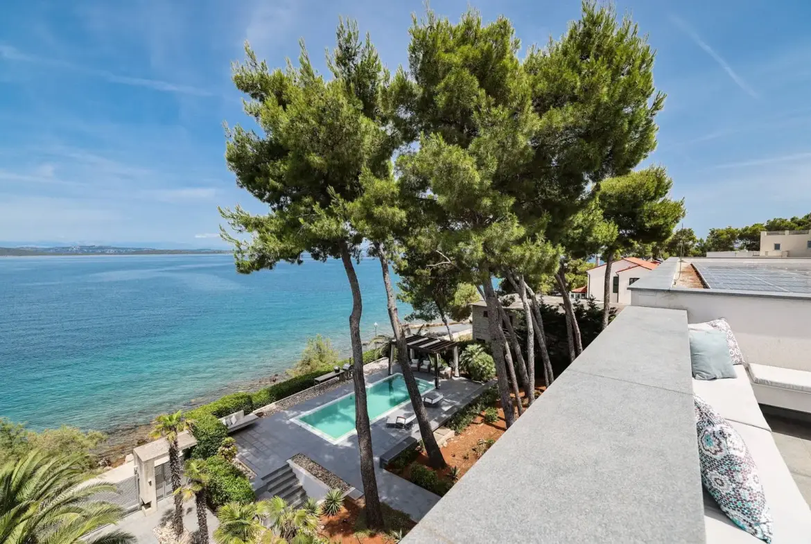 Villa SCORPIO – Luxurious Self-Sustainable Villa on the Adriatic Sea