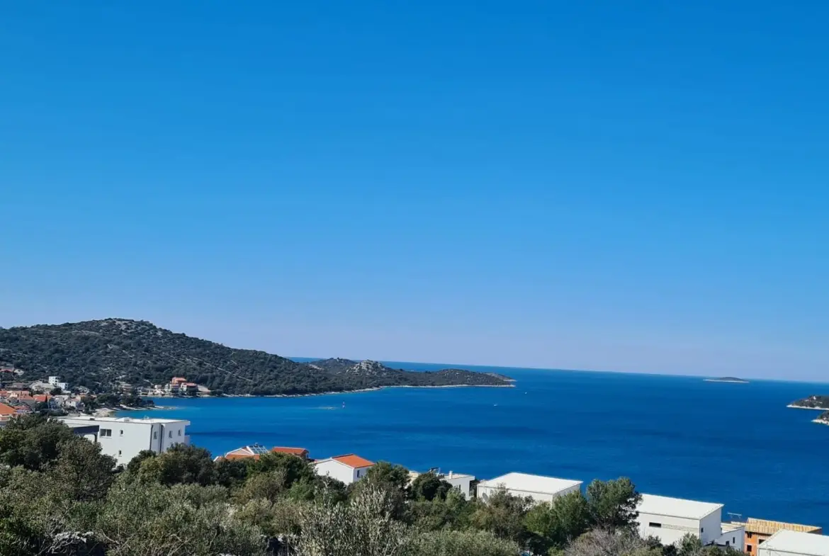 Sea view plot near Rogoznica