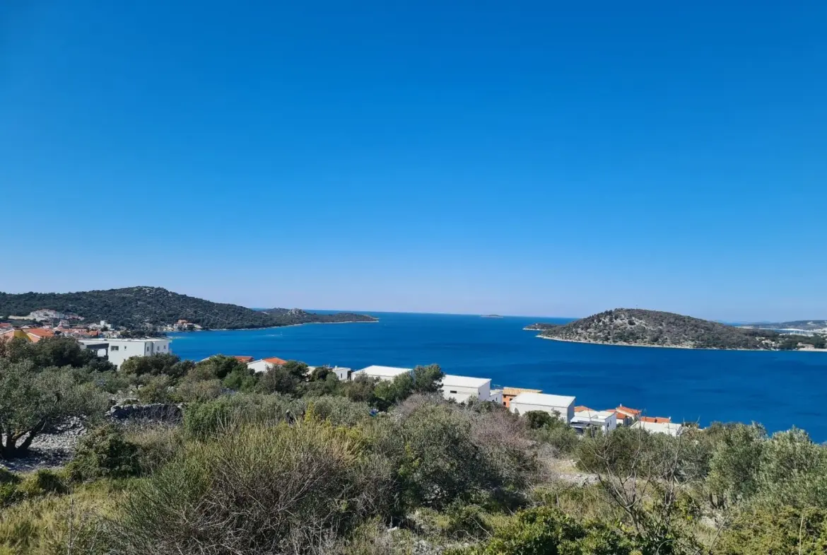 Sea view plot near Rogoznica
