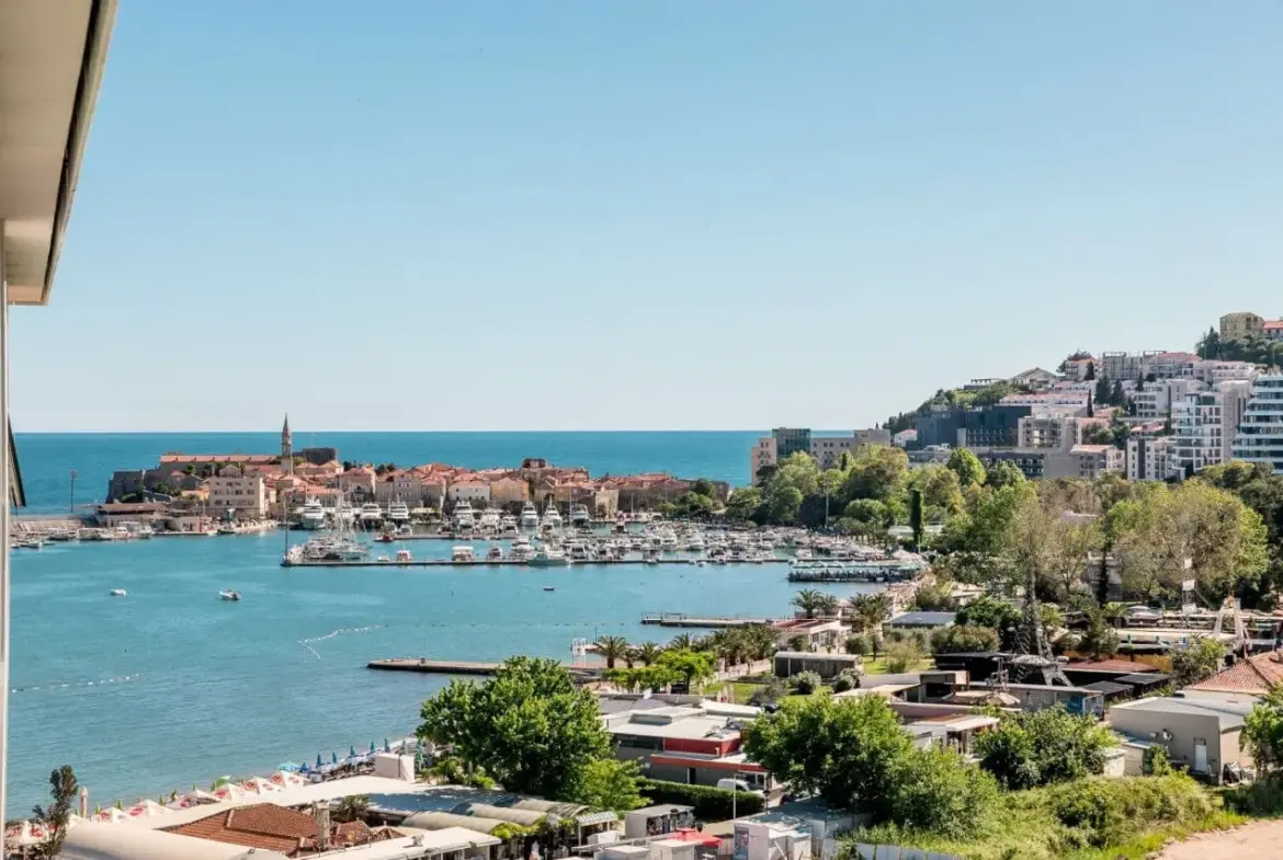 Apartment for Sale in Tre Canne Budva – Luxury Sea View Property