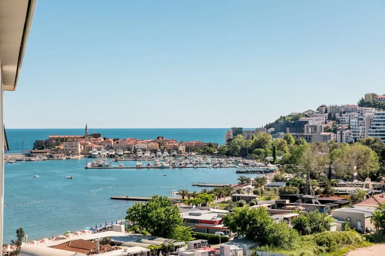 Apartment for Sale in Tre Canne Budva – Luxury Sea View Property