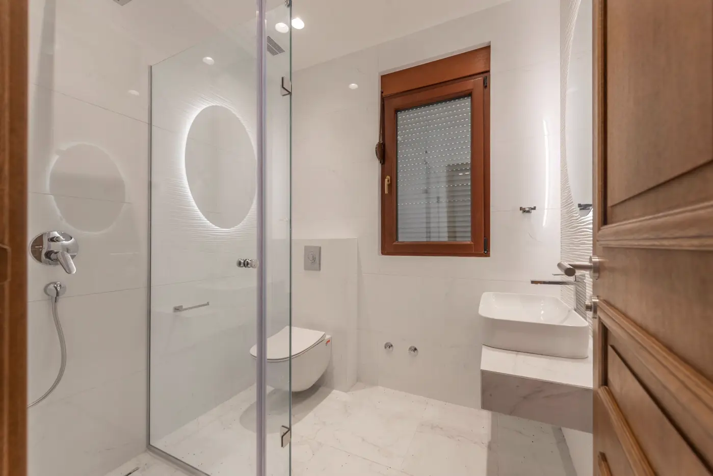 Luxury villa with pool, Mareza
