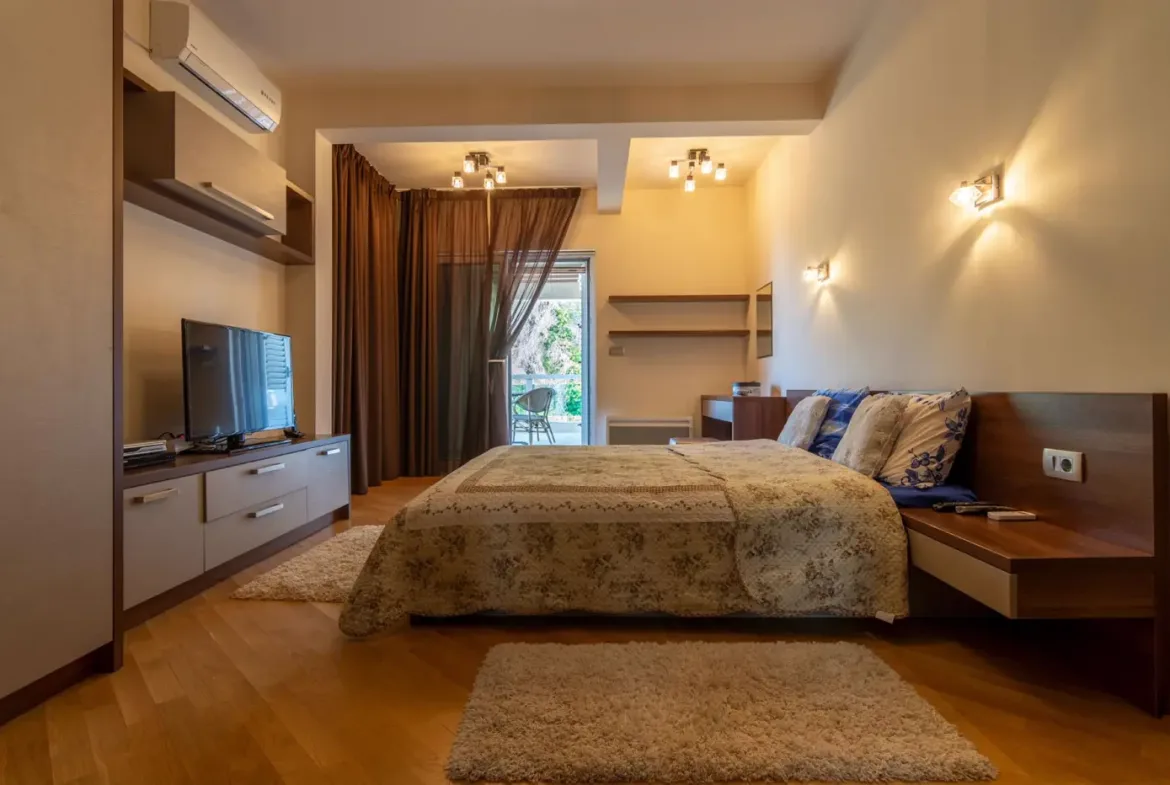 Modern villa with pool and partial sea view, Bonići, Tivat