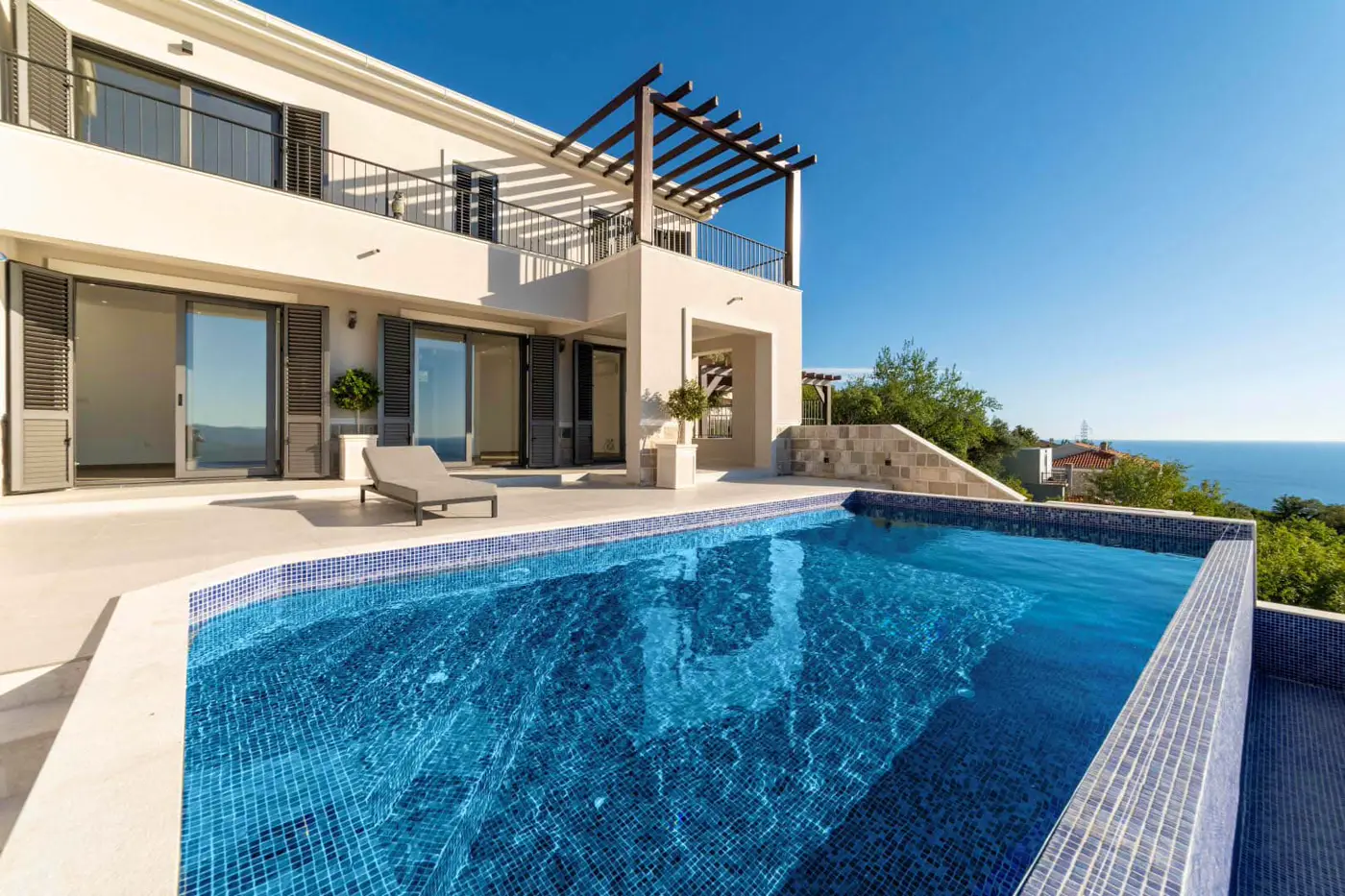 New villa with 4 bedrooms and panoramic sea view, Blizikuće, Budva
