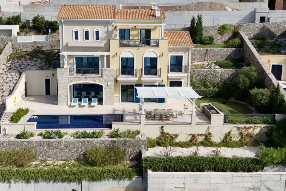 Four-bedroom luxury villa in Marina Village, Luštica Bay