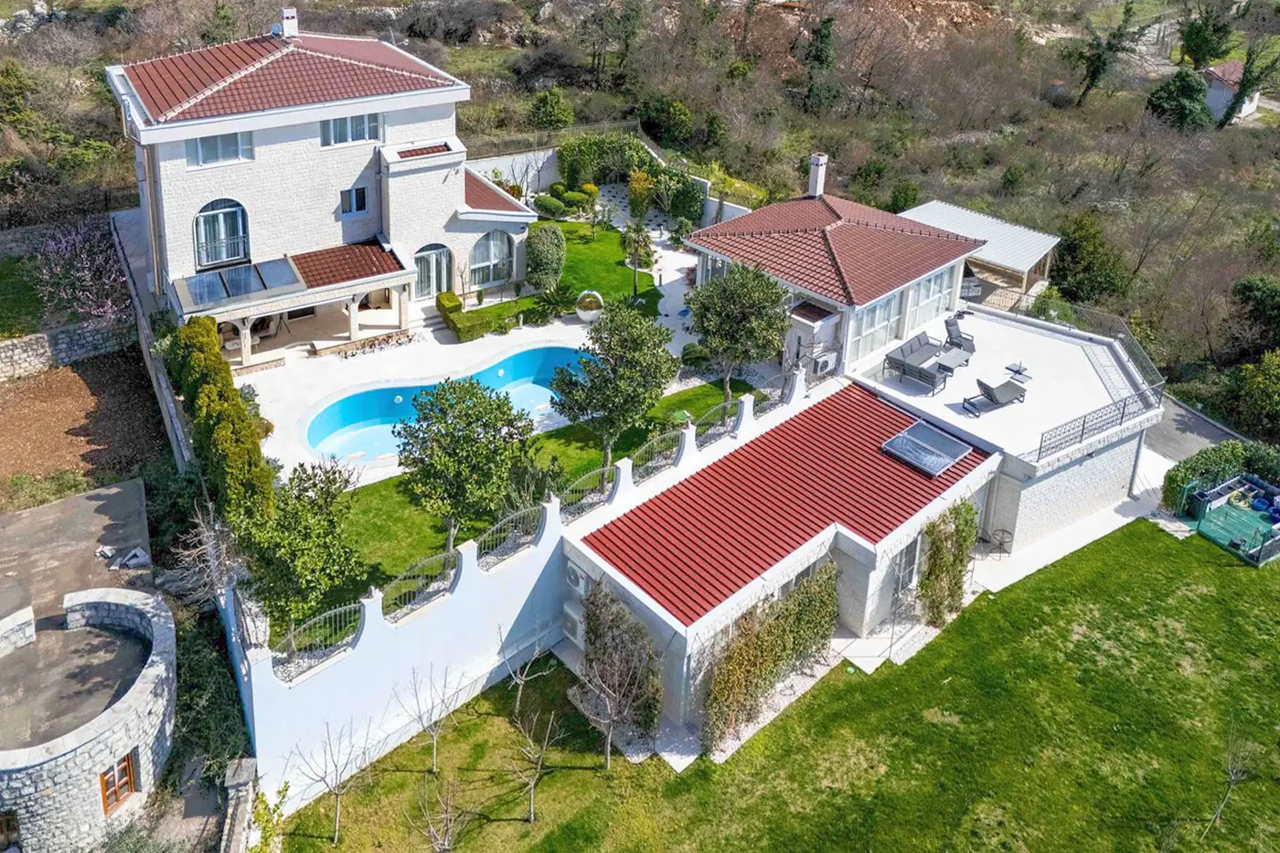 Exclusive residential villa with pool and panoramic sea view, Blizikuće, Budva