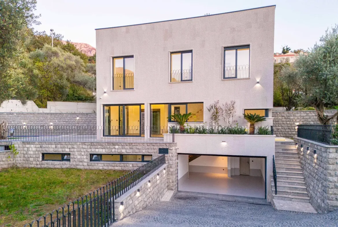 Villa near Kamenovo beach, Budva