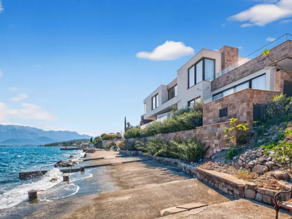 First-line seaside villa, Krašići