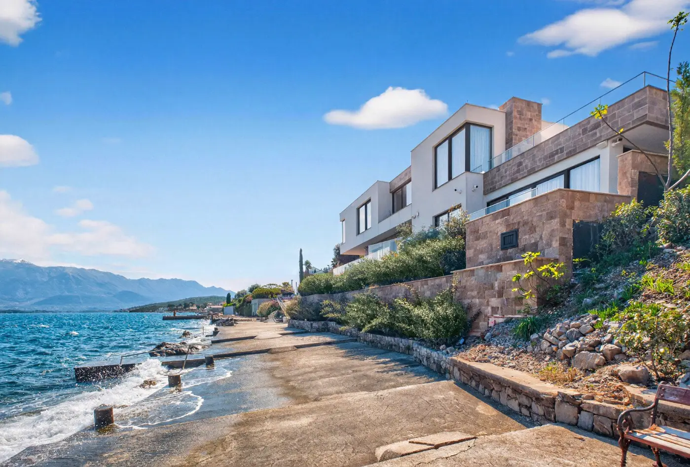 First-line seaside villa, Krašići