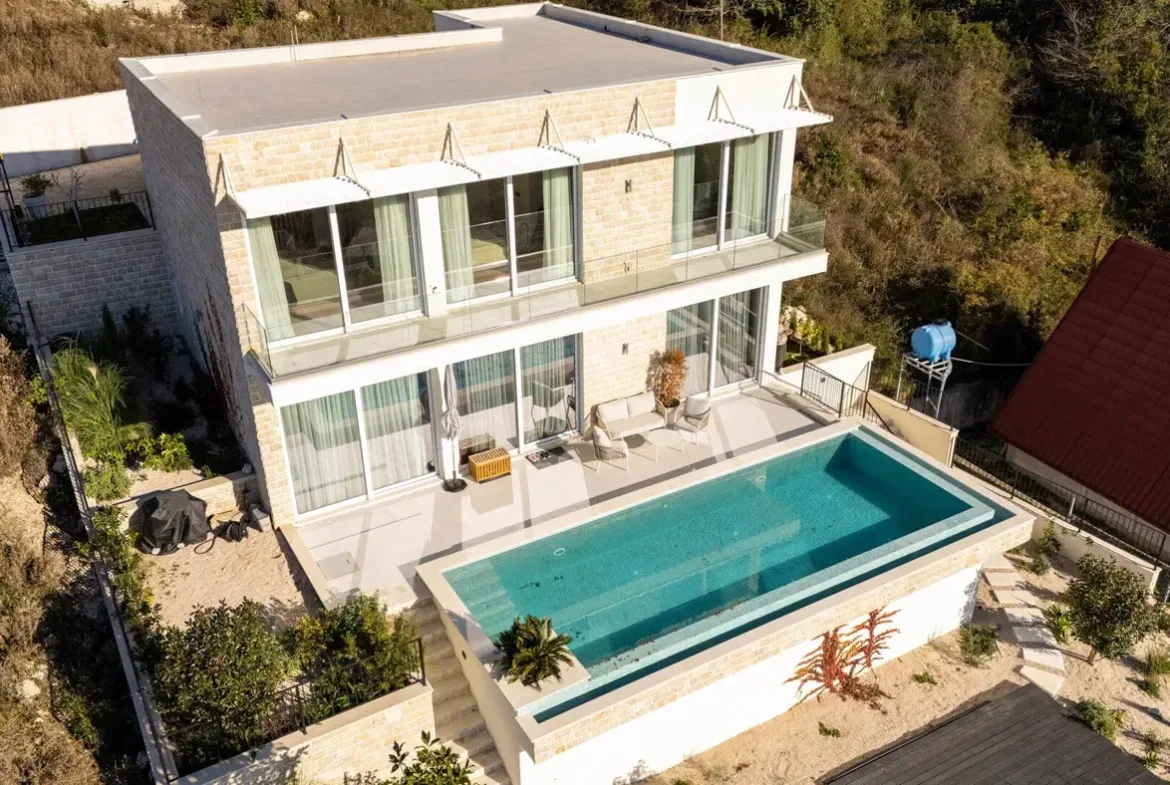 Modern four-room villa with pool and panoramic sea view, Podi, Herceg Novi