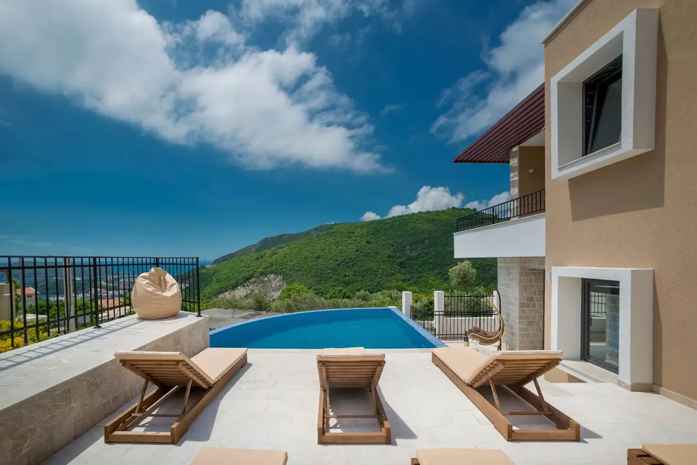New three-room villa with pool, Becici, Budva