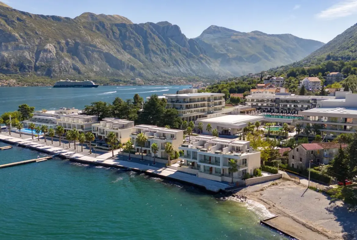 Luxury branded villa on the first line to the sea, Stoliv, Kotor