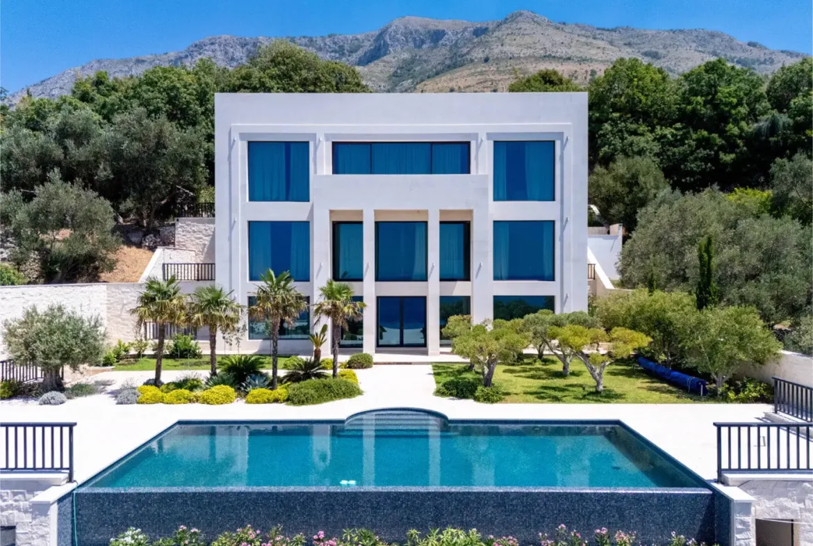 Exclusive designer villa – Skočiđevojka, Budva