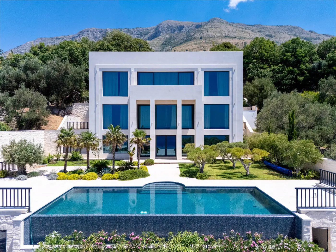 Exclusive designer villa – Skočiđevojka, Budva