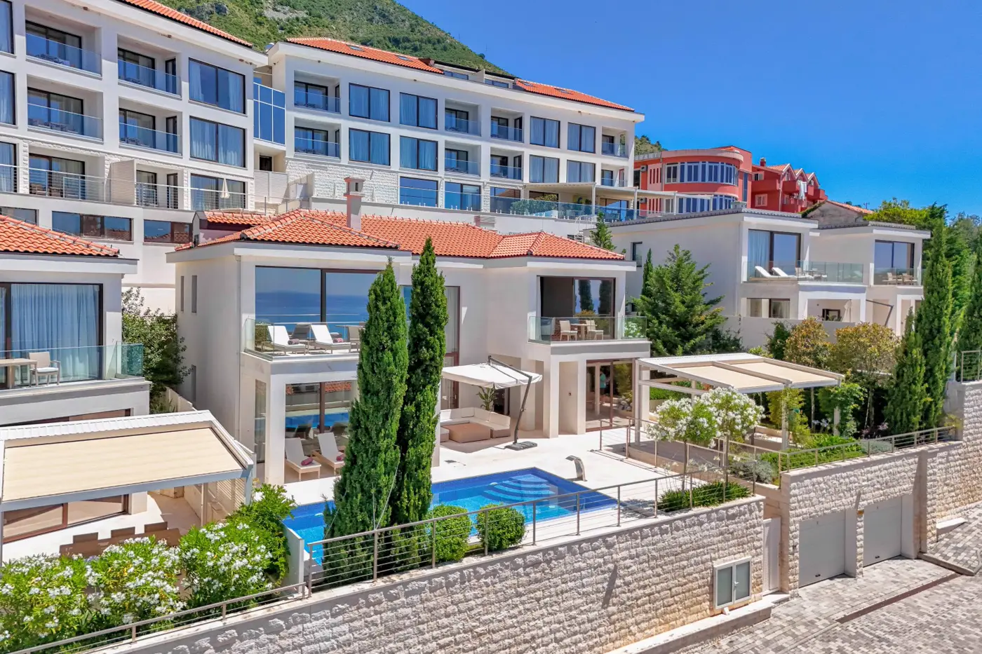 Luxury villa near the sea, Drobni Pijesak, Budva