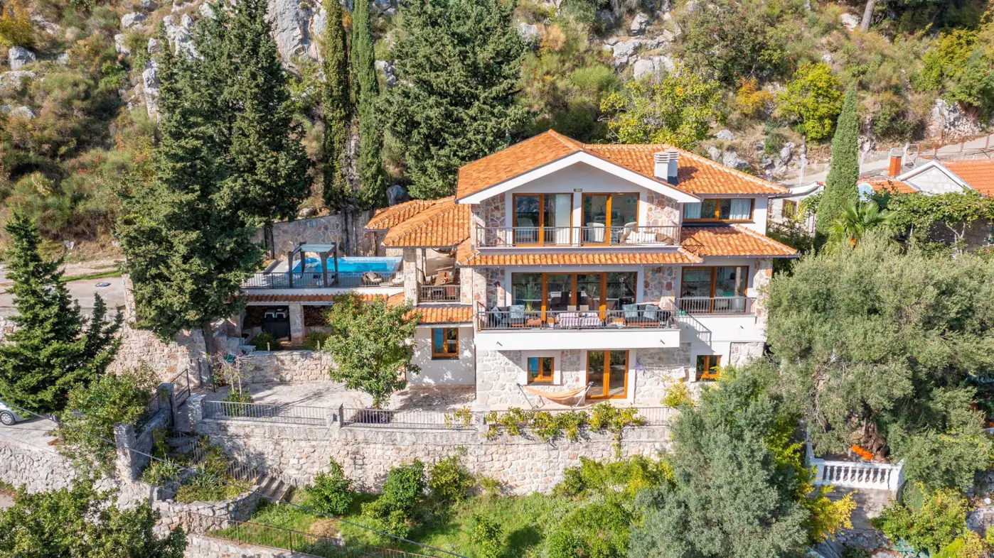 Stone villa with pool and panoramic sea view, Markovići, Budva