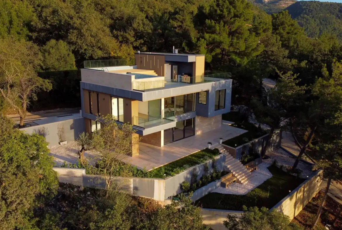 Modern family villa with pool and panoramic view, Kavač, Kotor