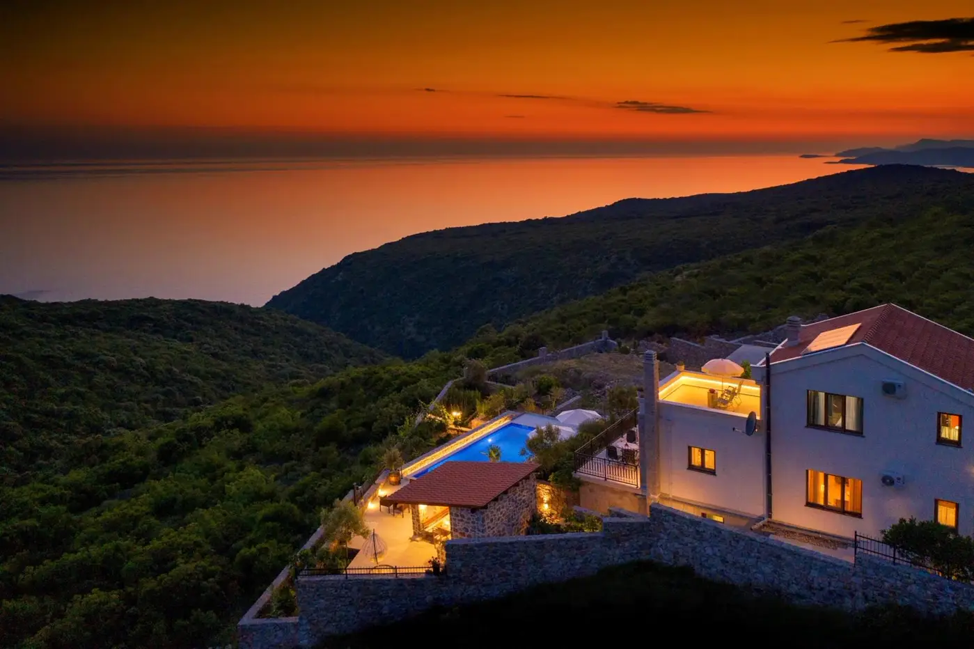 Authentic villa with pool and panoramic sea view, Zagora, Kotor