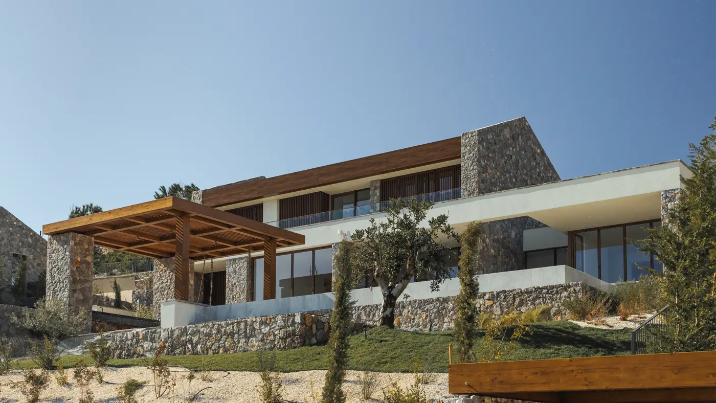02-17 Luštica Bay Golf Villa