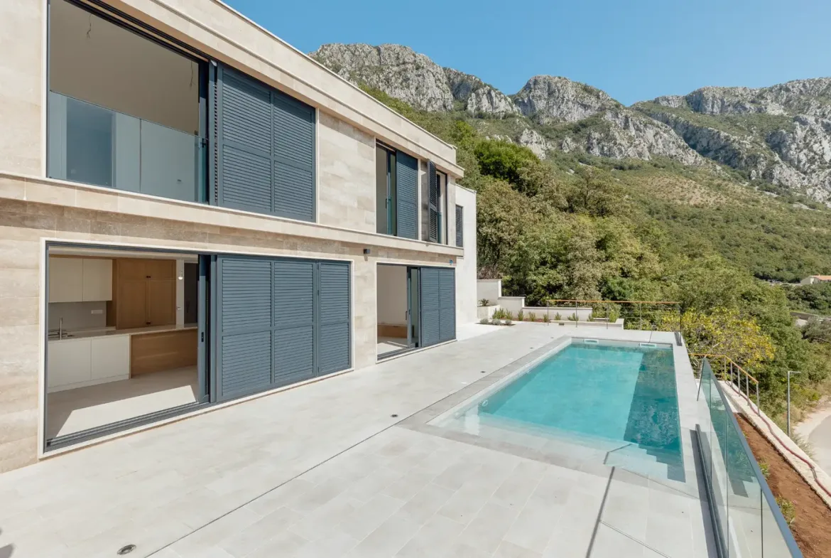 Contemporary villa with pool and open sea view, Blizikuce, Budva