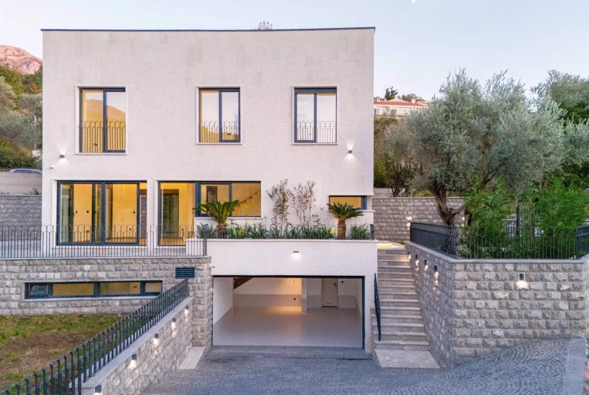 Villa near Kamenovo beach, Budva