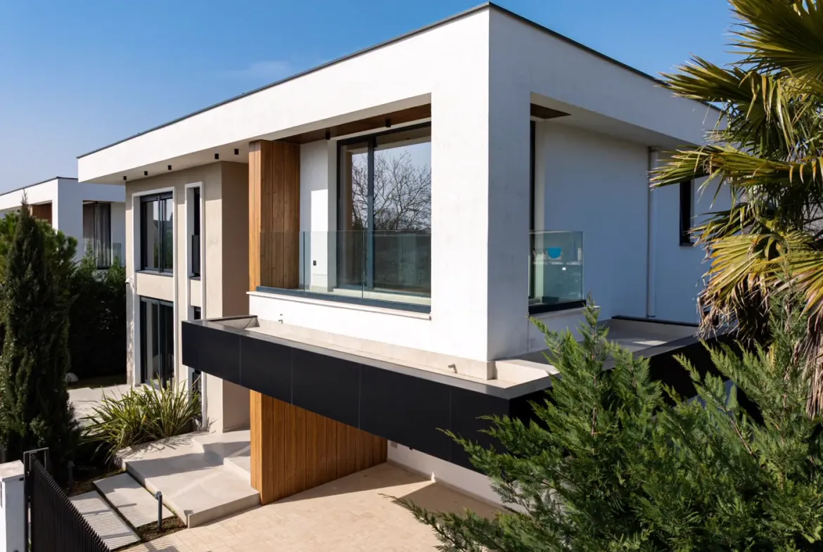 Four-bedroom modern villa, Gornja Gorica, Podgorica