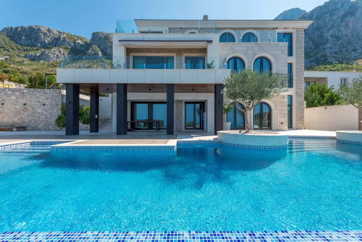 Luxury villa with open sea view, Blizikuce, Budva