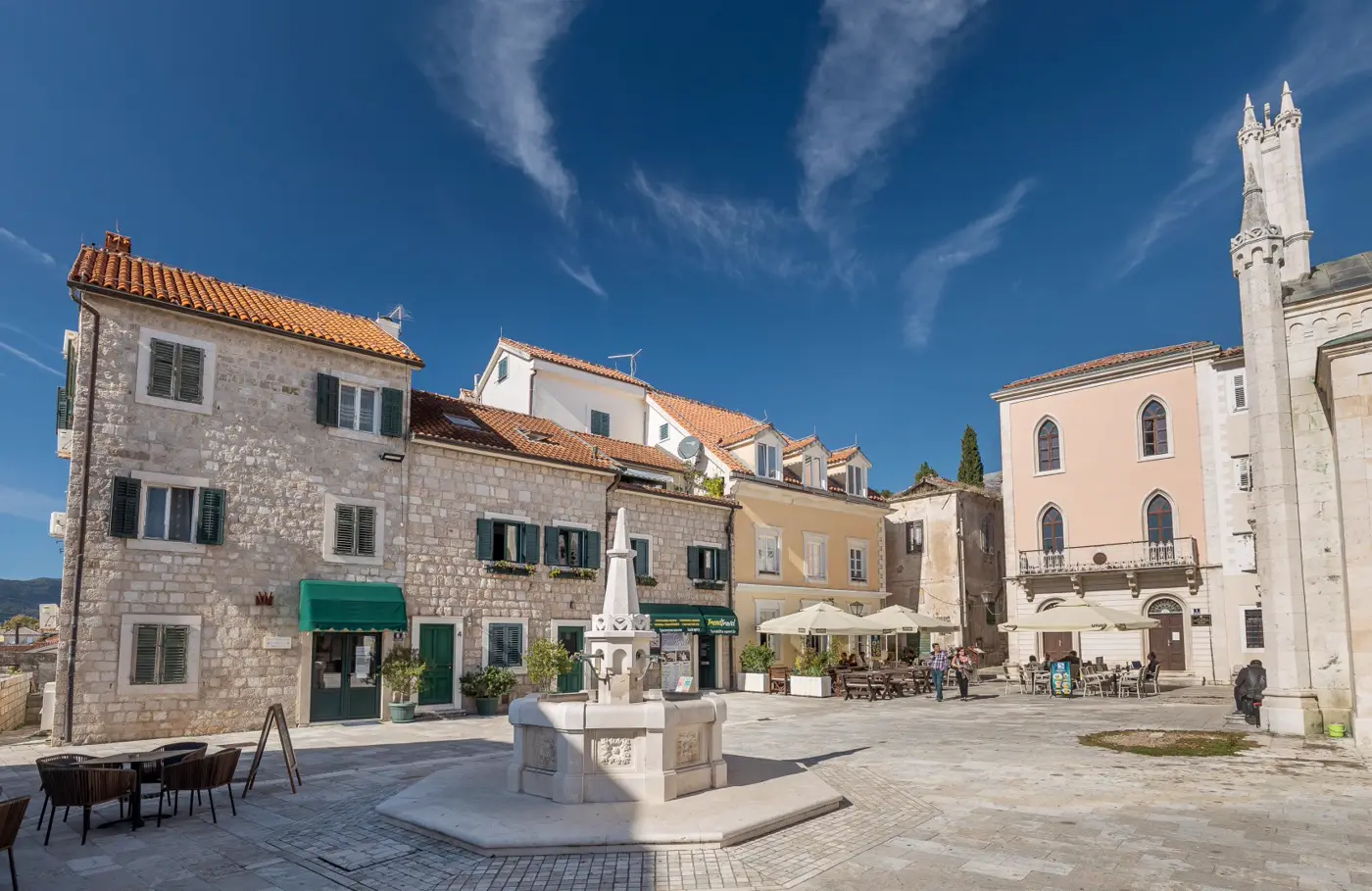 Stone house with two commercial buildings, Trg Belavista, Herceg Novi