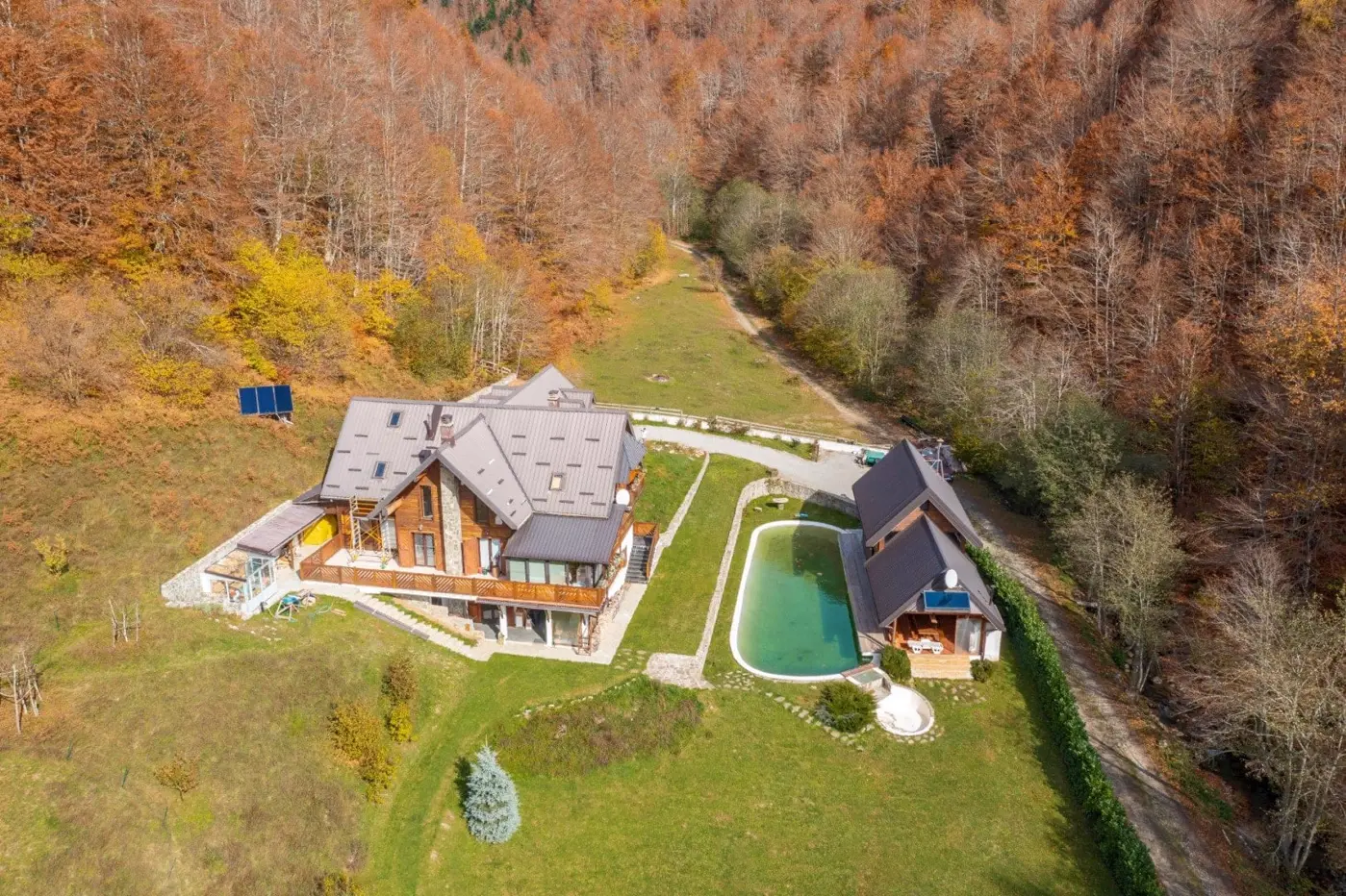 Mountain property with two houses, Opasanica, Podgorica