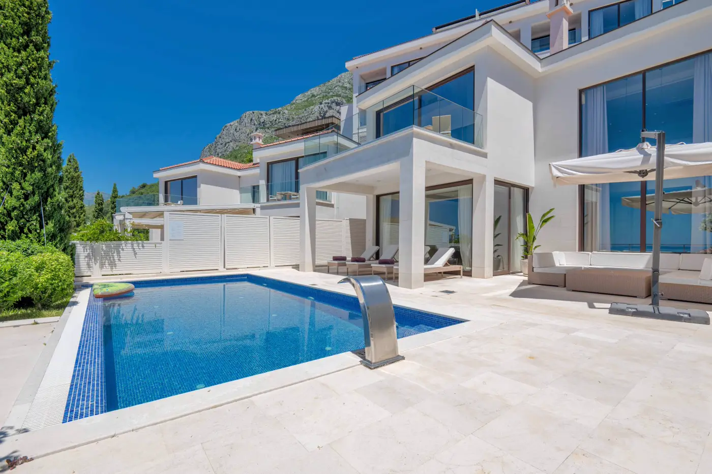 Luxury villa near the sea, Drobni Pijesak, Budva