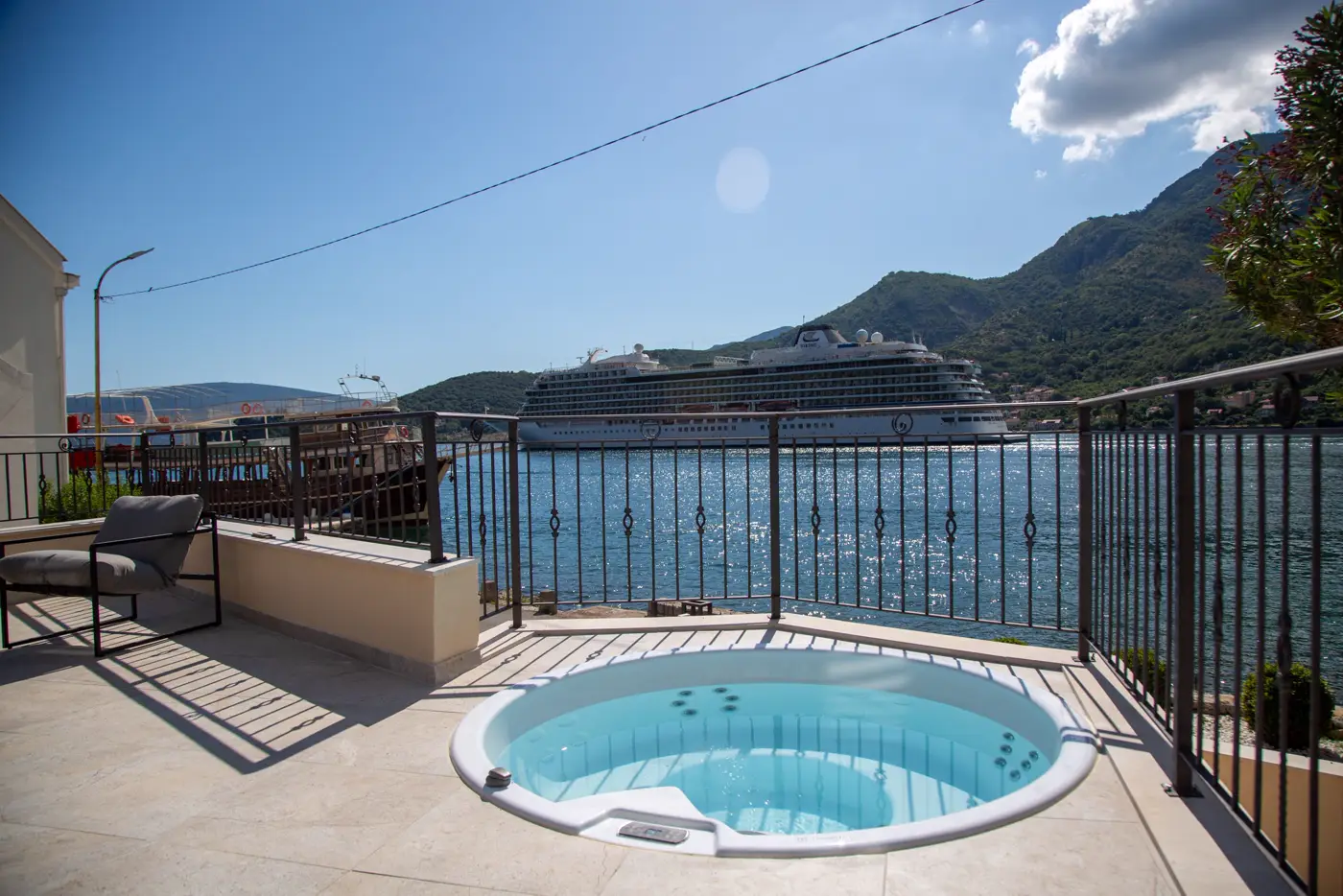 Three-story villa on the first line to the sea, available for rent, Lepetane, Tivat