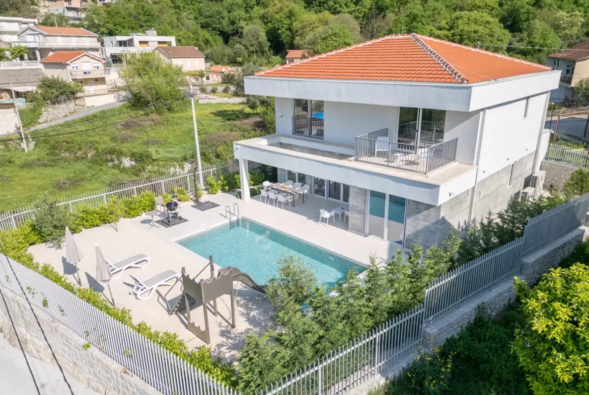 Family villa with pool and sea view, Orahovac, Kotor
