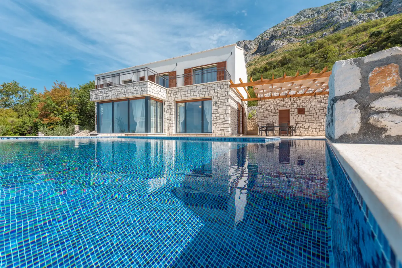 02-82 New villa with pool, Drobni Pijesak, Budva