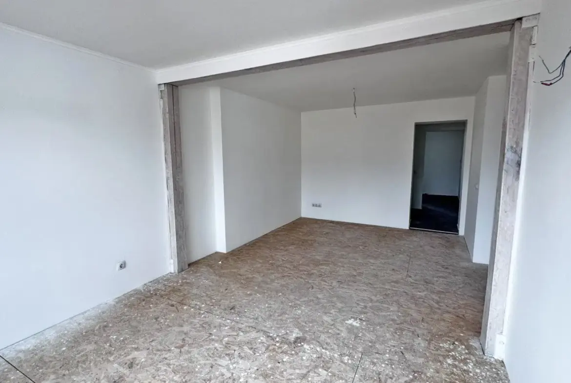 Bright and spacious apartment on Gurko Street for sale