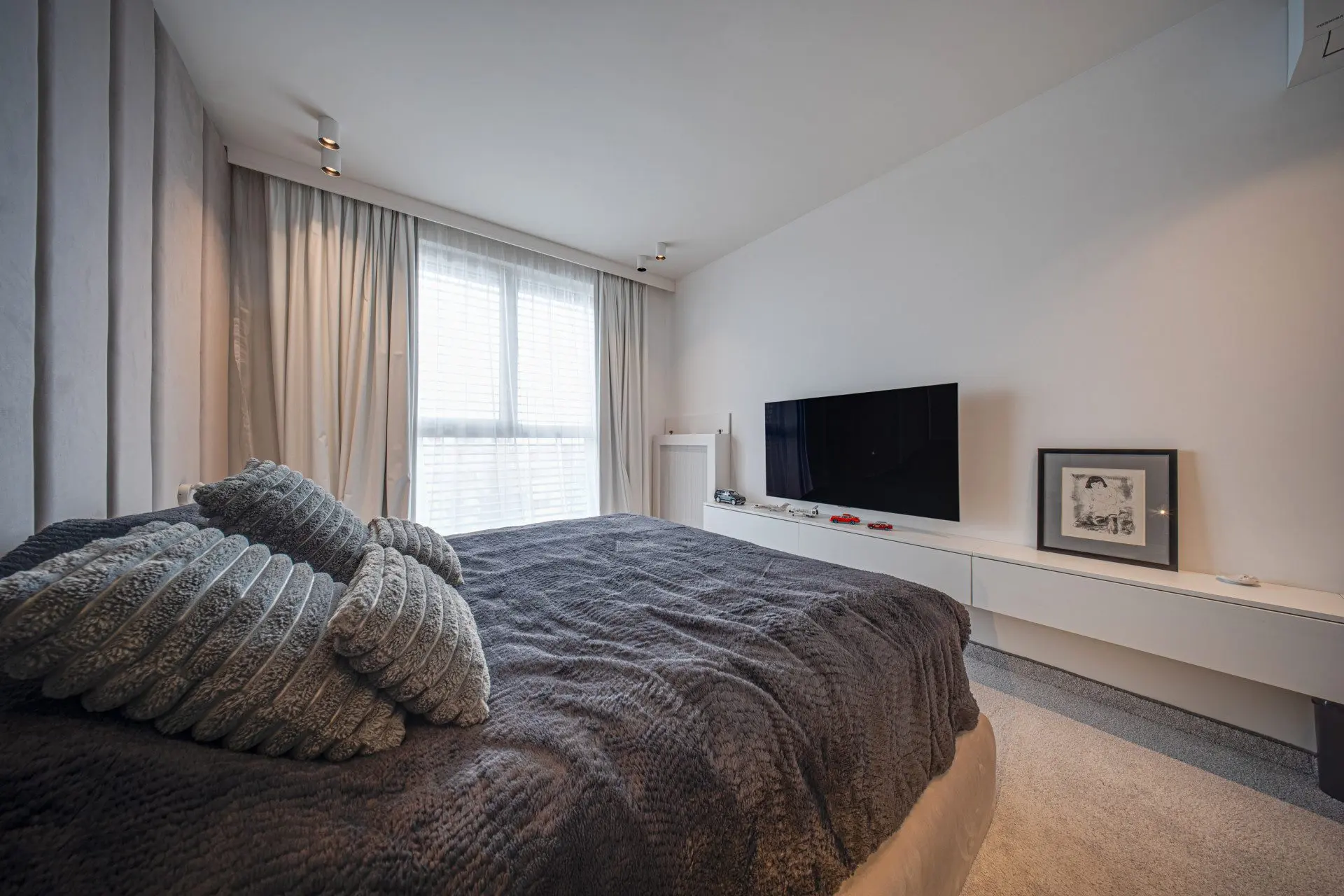025c03ddb2f52c856937afb65d54ca23 Luxury four-bedroom apartment in Residential Park Sofia for sale