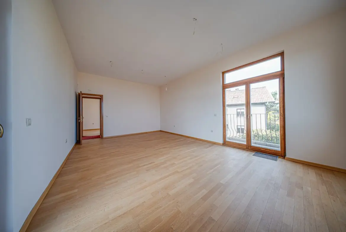 Exclusive building with panoramic views and the possibility of individual sales