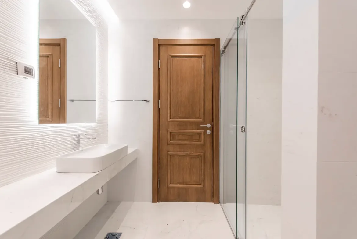 Luxury villa with pool, Mareza