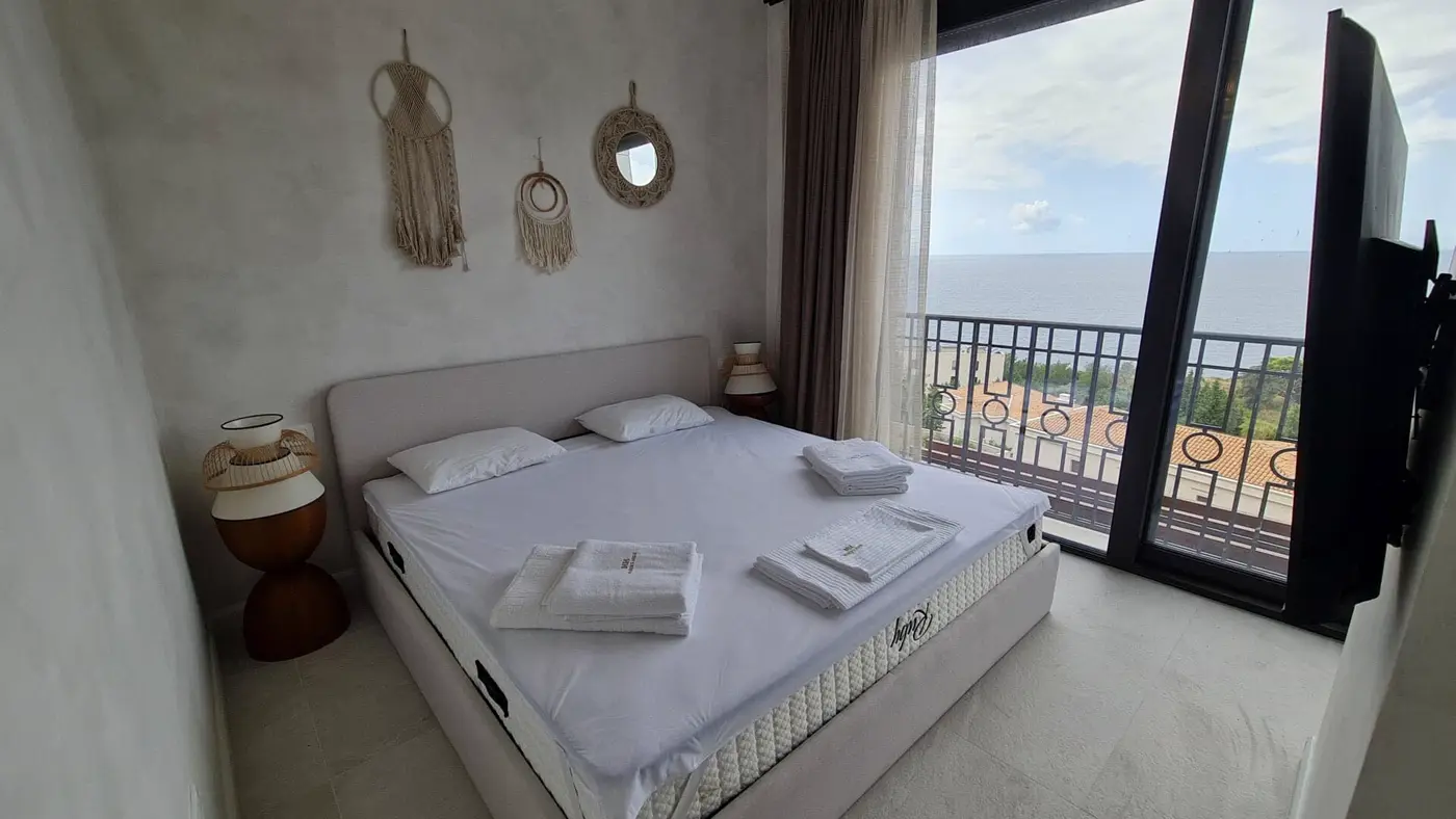 Three-story villa with pool and panoramic sea view, Skočiđevojka, Budva