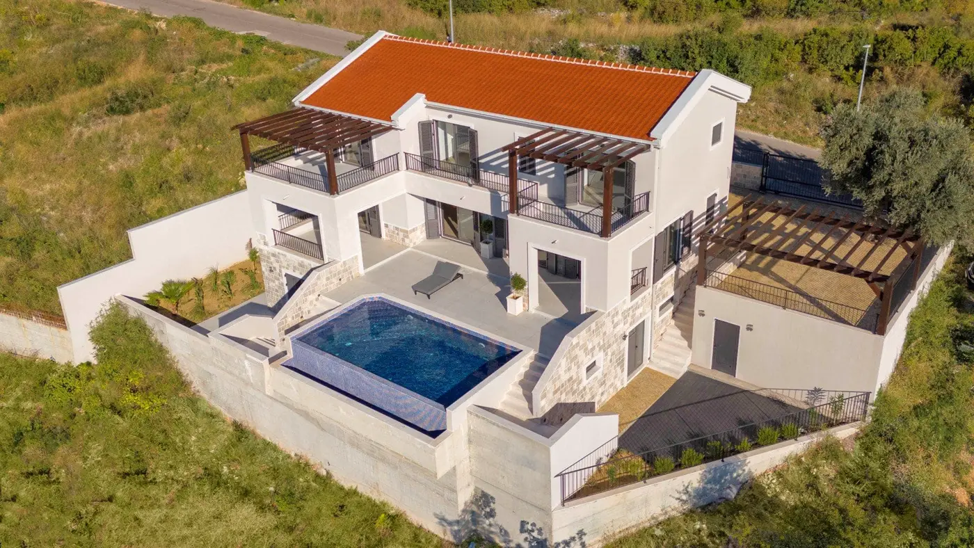 New villa with 4 bedrooms and panoramic sea view, Blizikuće, Budva