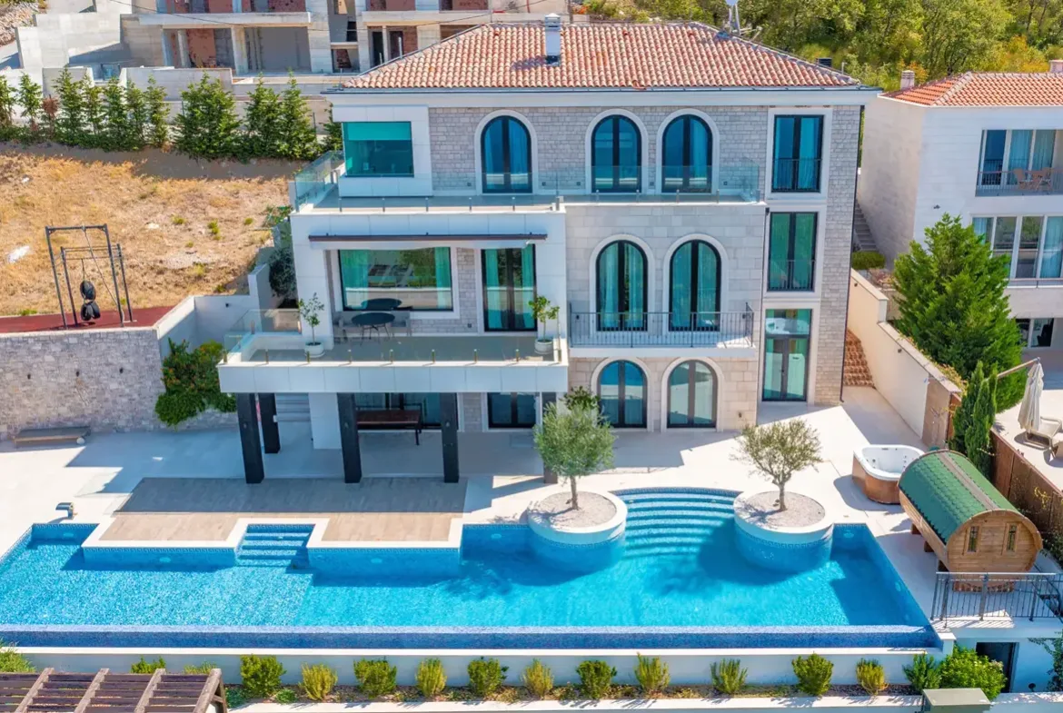 Luxury villa with open sea view, Blizikuce, Budva