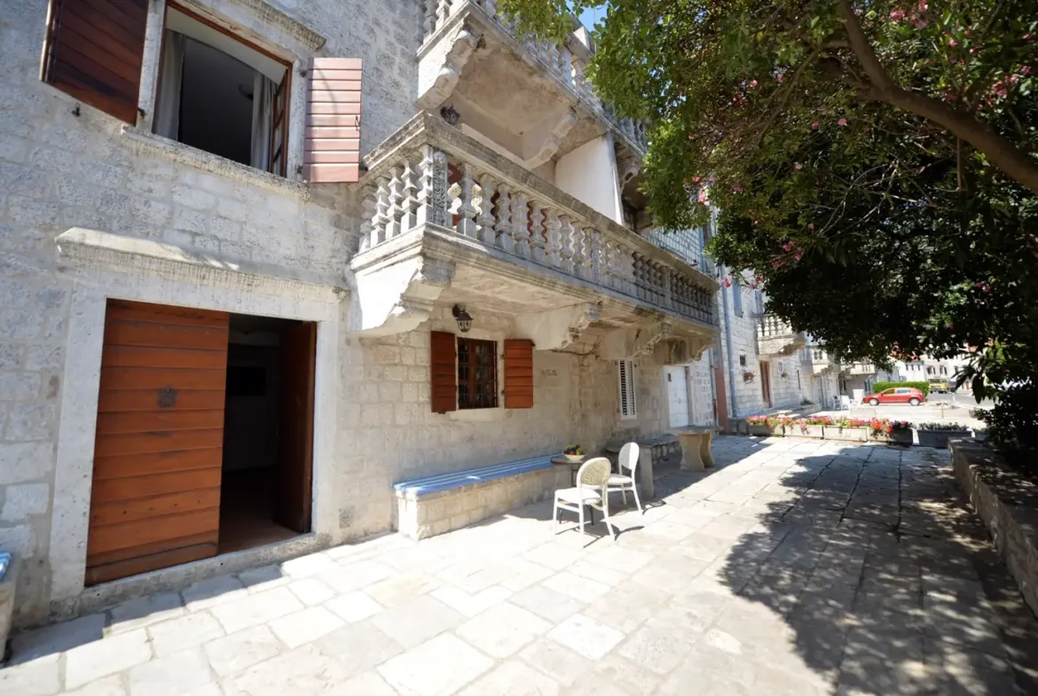 Historic stone villa on the first line to the sea, Prcanj, Kotor