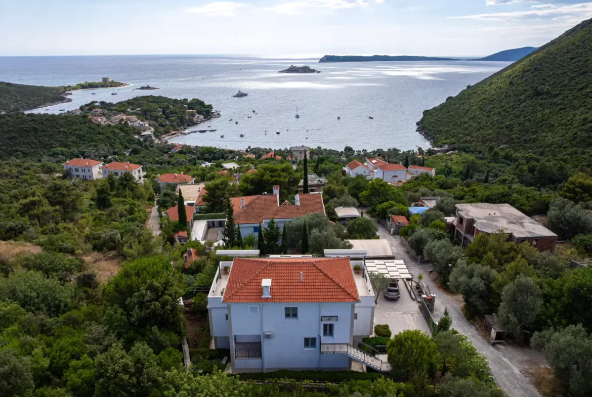 Villa with a panoramic view of the sea and Mamula, Žanjice, Herceg Novi