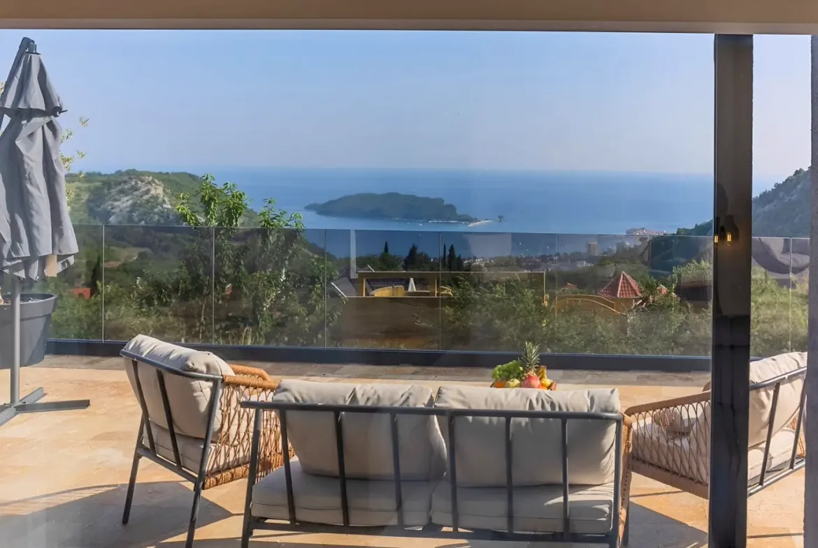 Contemporary villa with 8 bedrooms, Markovići, Budva