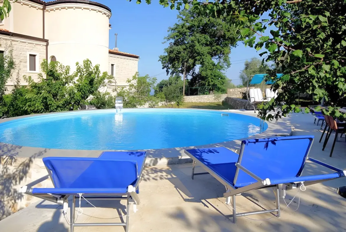 Villa with swimming pool on a plot of 1200m2, Katun Reževići, Budva
