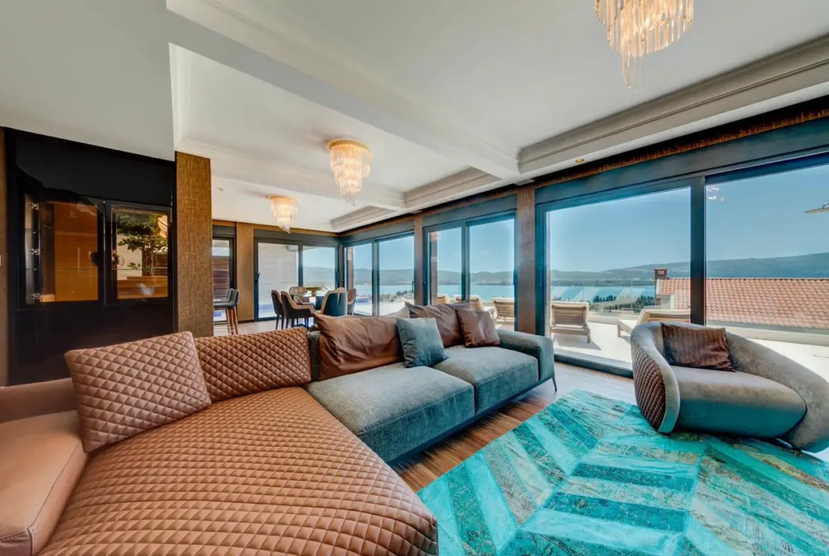 Exclusive contemporary villa with sea view, Maritsi, Tivat
