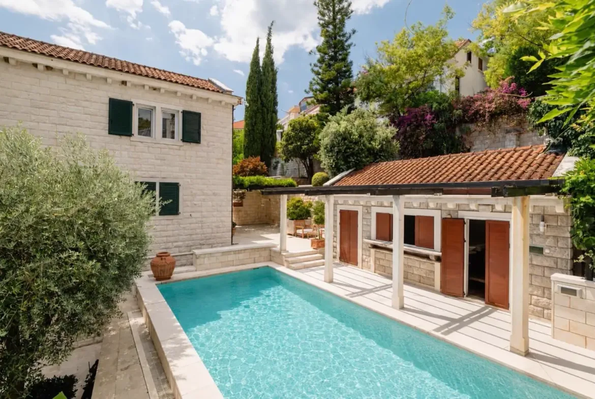 Exclusive Villa on the second line from the sea, Savina, Herceg Novi