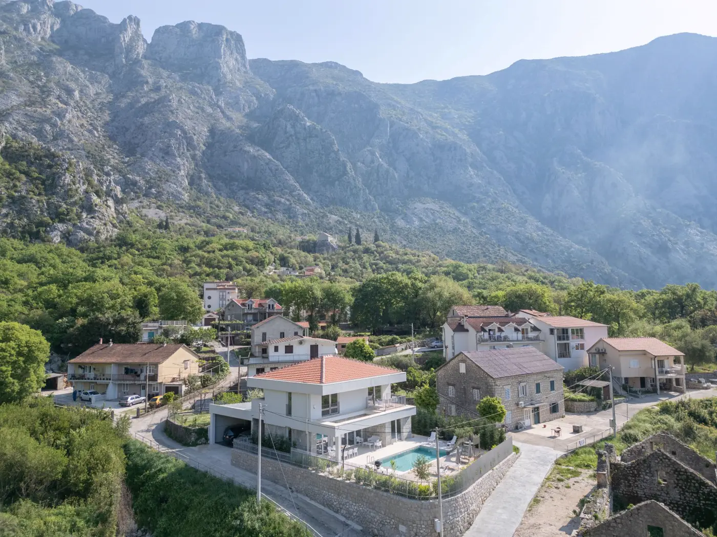 Family villa with pool and sea view, Orahovac, Kotor