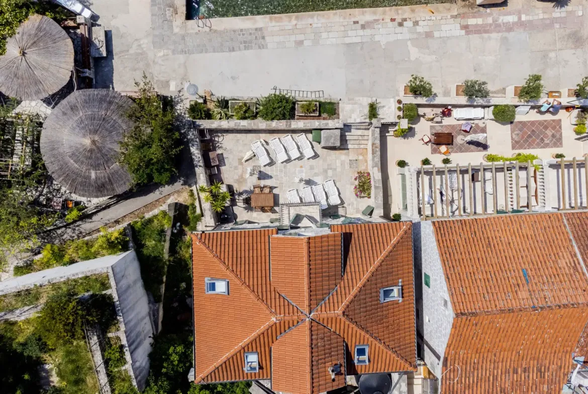 Historic stone villa Stara Posta, Rose, Herceg Novi
